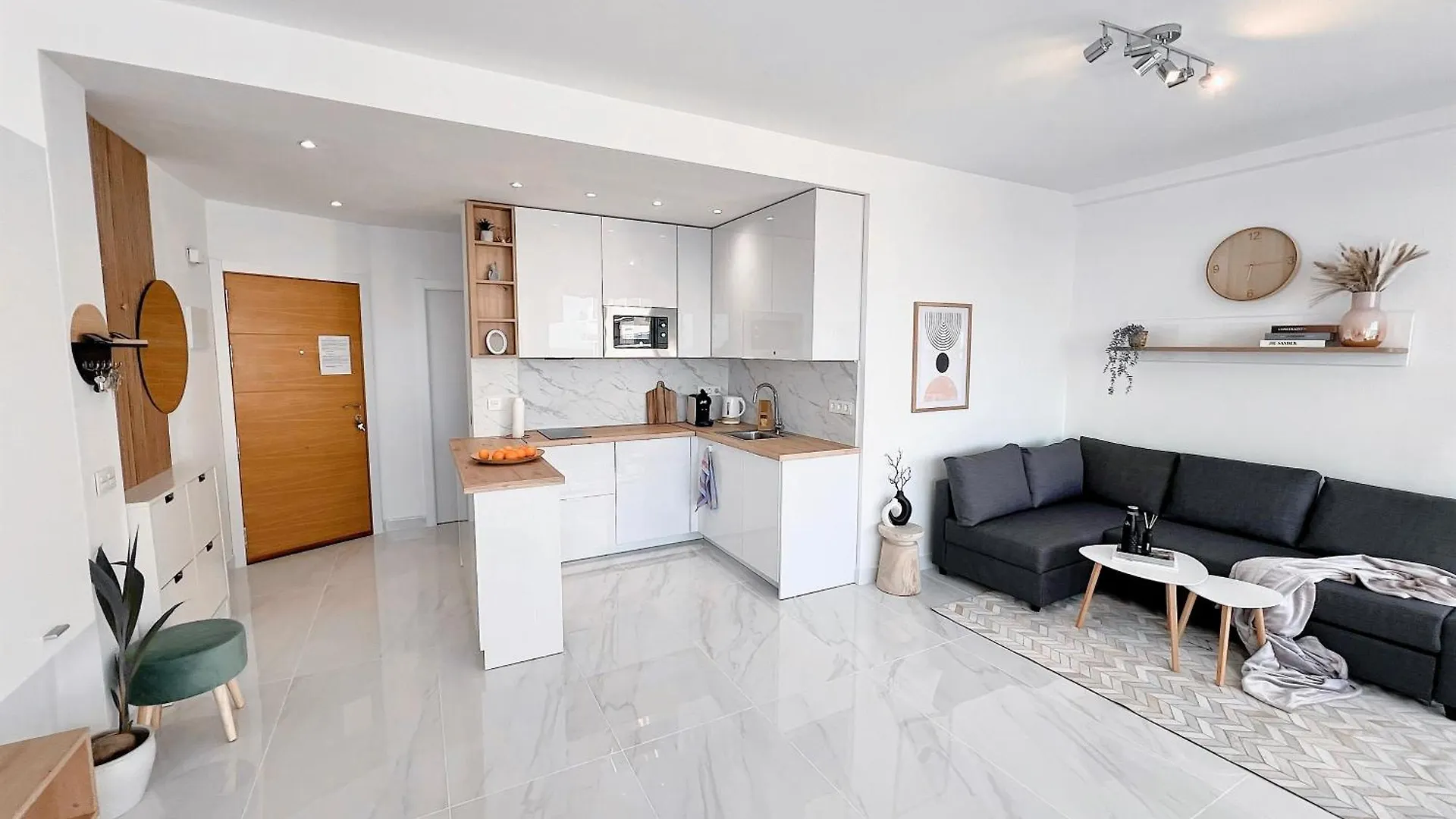 Apartamento Skol 937B By Completely Marbella